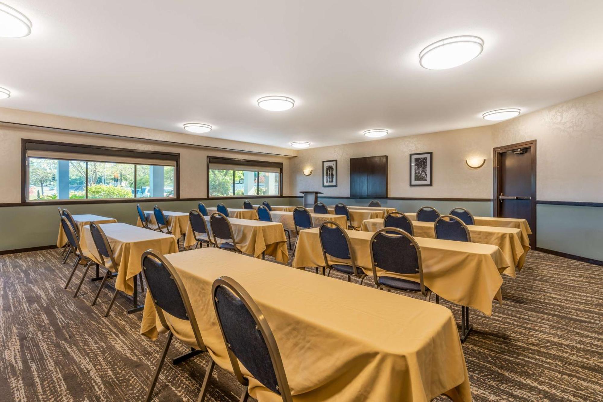 Best Western Plus Wine Country Inn & Suites Santa Rosa Zewnętrze zdjęcie